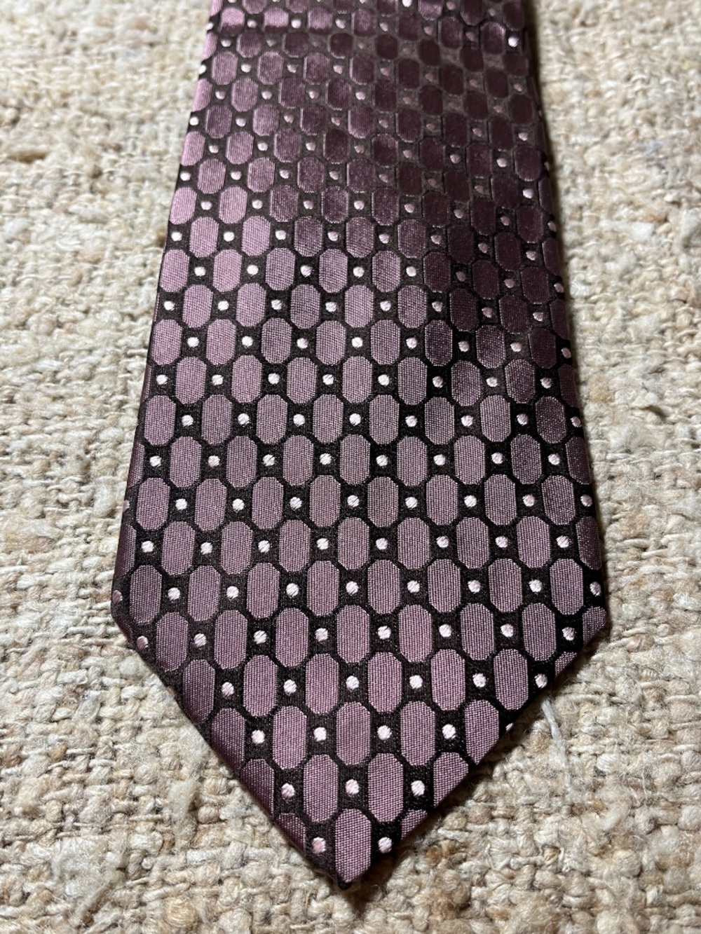 GUCCI Mens Silk Necktie - Picture 6 of 6